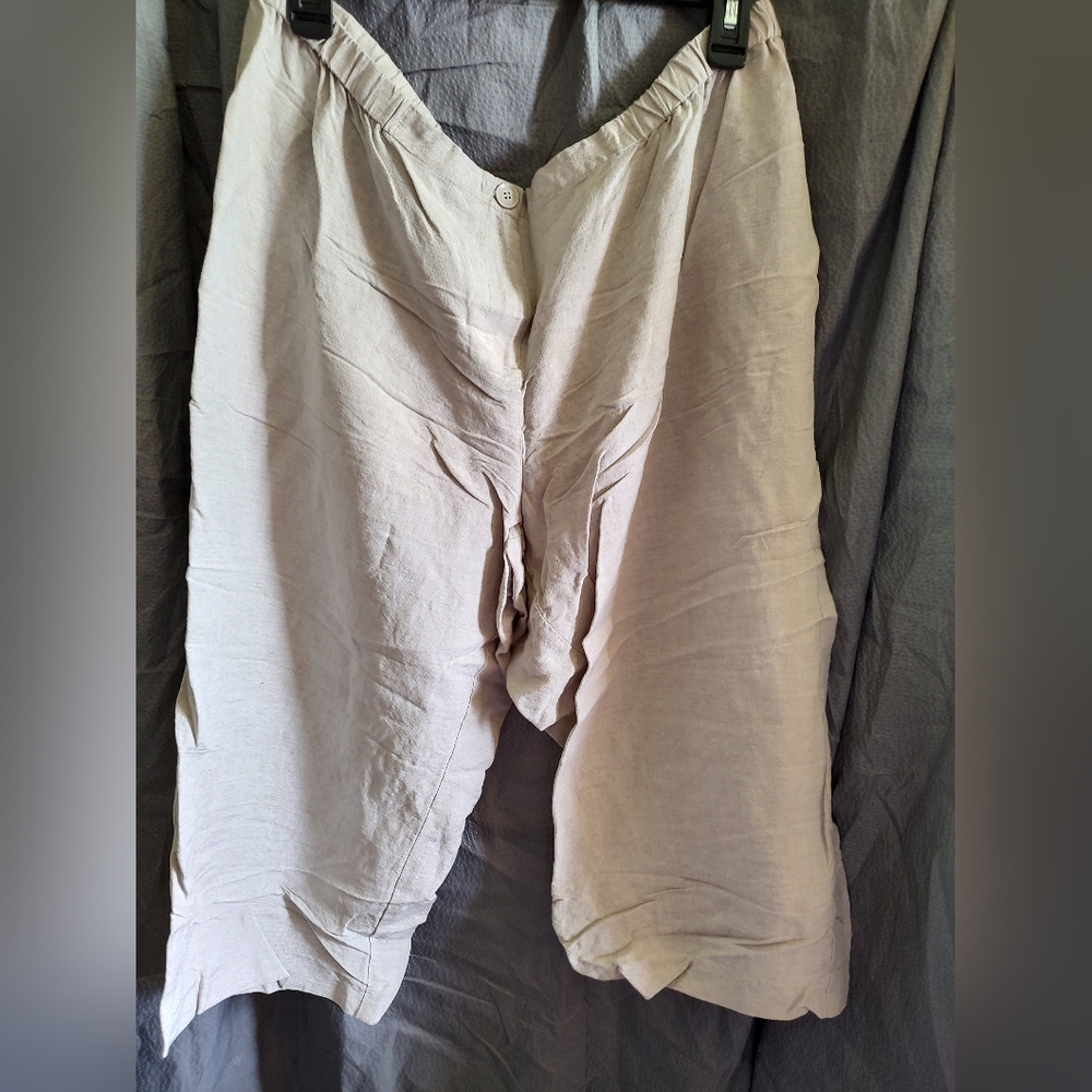 Lane Bryant size 18 loose fitting pedal pushers